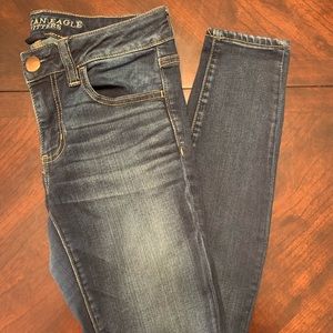 ⚡️AMERICAN EAGLE darkwashed skinny jeans (reg)